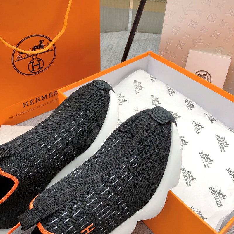 Hermes shoes Style 327 - full pair display