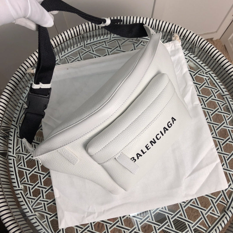 Back view of premium everyday-luxe women's handbag – women's everyday handbag