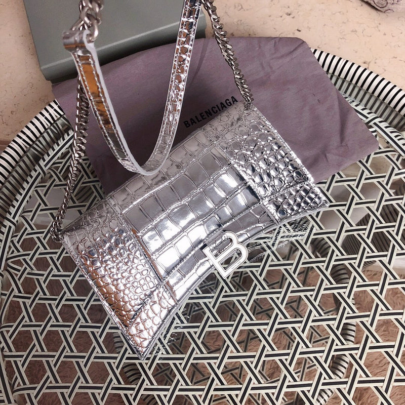 Styled lifestyle shot of chic modern women's handbag – women's luxury accessory