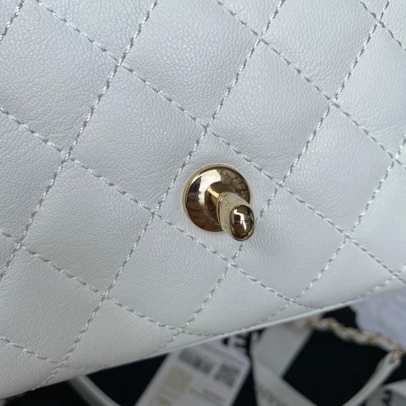  women's handbag, versatile design, view 4