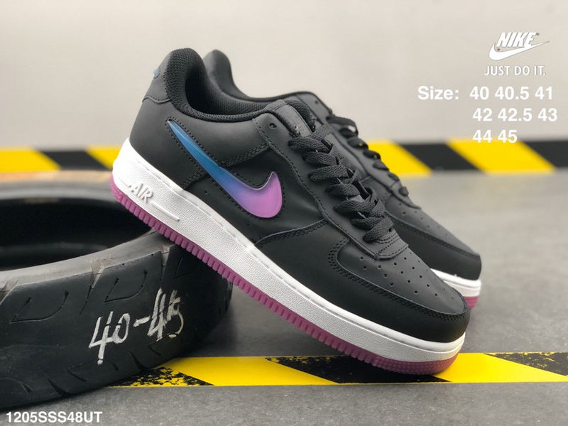 Nike Men's & Women's Luxury Low-Top Trainers — Style 009 back view