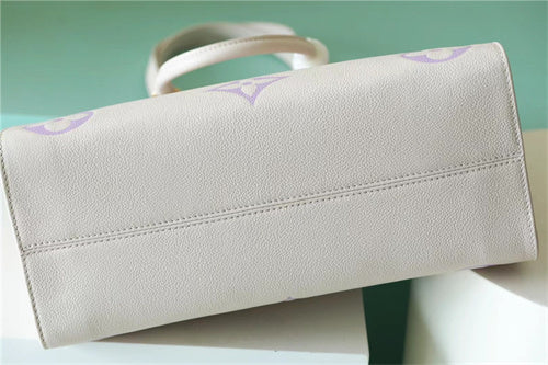  top-handle bag close-up of hardware and finish