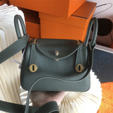  Streamlined shopper bag front view