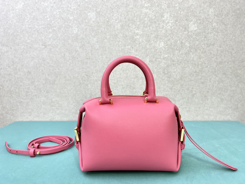Ziva's Charm handbag – detail view (16.5cm*13.5cm*9cm)