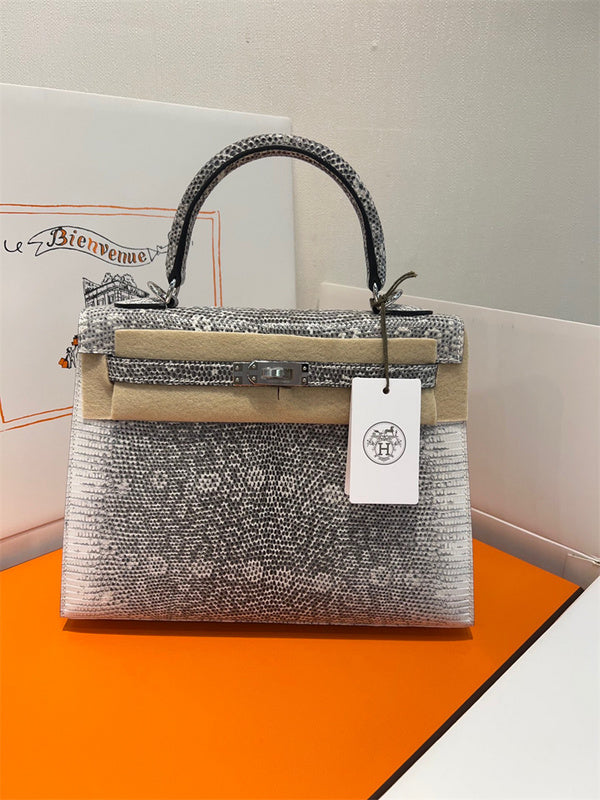  streamlined tote bag styled with outfit