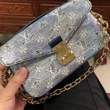  modern carryall bag styled with outfit 18