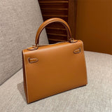  modern everyday bag detail view showing craftsmanship