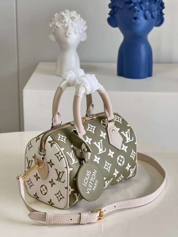 Handle and strap detail of polished chic women's handbag – women's designer-style accessory