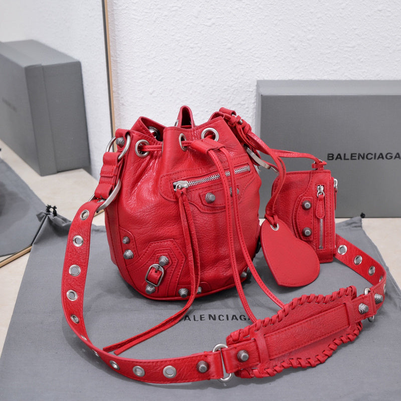 Zivas Charm Contemporary Flair Statement Handbag (Timeless Wardrobe Addition) – Styled Look 6