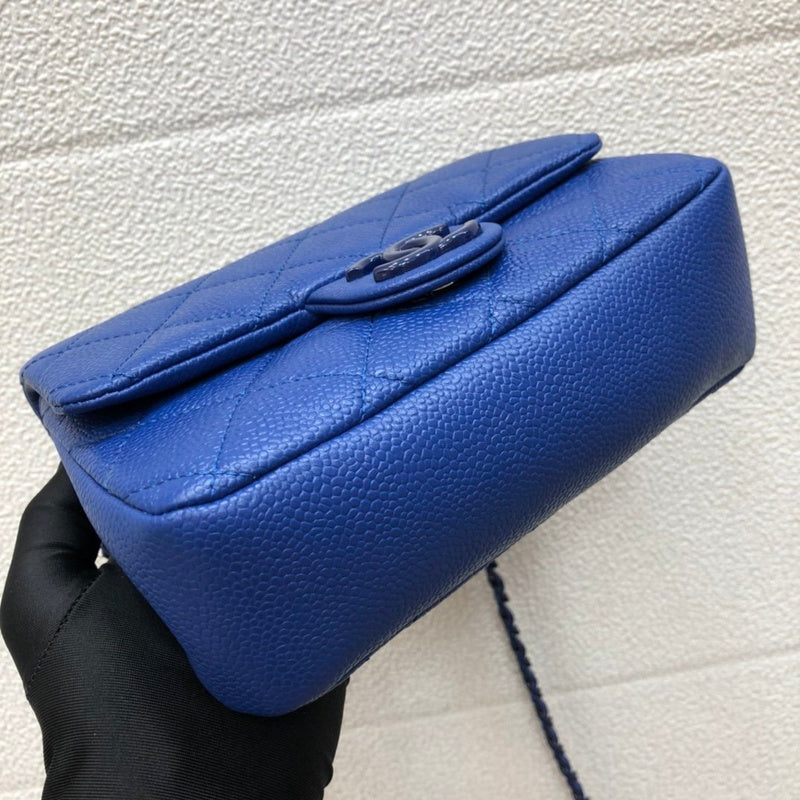  women's handbag, mid design, view 5