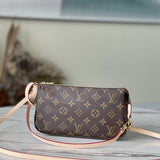  Versatile structured bag front view