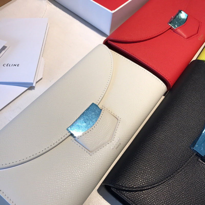 Styled lifestyle shot of premium polished women's handbag – women's designer-style accessory