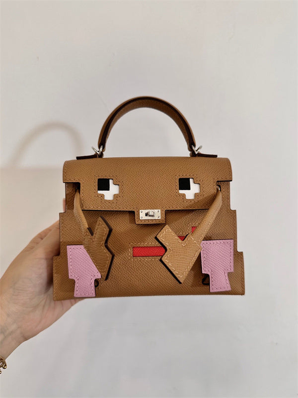  everyday bag interior and compartment view