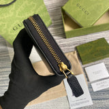 Handle and strap detail of classic structured women's handbag – women's premium purse