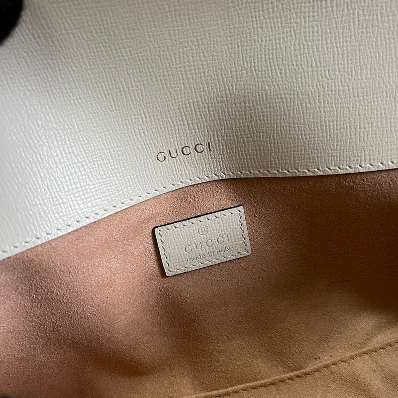 Balanced handbag styled for everyday wear