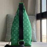  Everyday handbag carried on shoulder