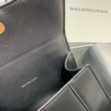 Polished Vegan Leather Handbag - Everyday Elegance | Women's Fashion Handbag #673 - product detail shot (image 10) of designer-inspired handbag