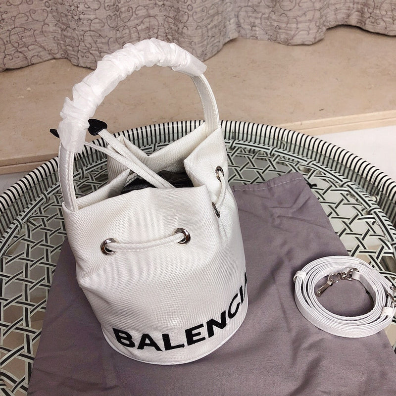Styled lifestyle shot of everyday-luxe sleek women's handbag – women's designer-style accessory