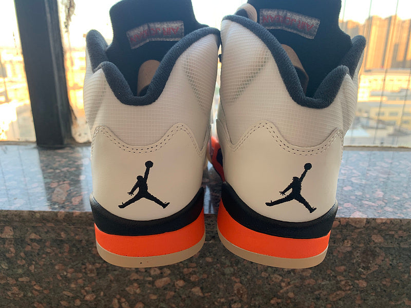 Nike Men's & Women's Iconic Street Trainers — Style 179 front view