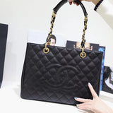  handbag, spacious everyday style, image 1