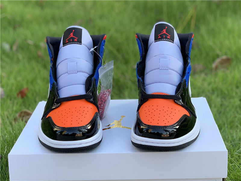 Nike Men's & Women's Designer Lifestyle Shoes — Style 128 angle view