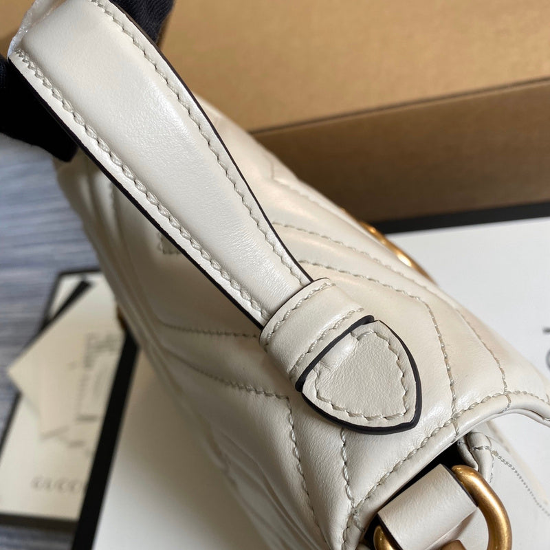 Handle and strap detail of premium modern women's handbag – women's designer-style accessory
