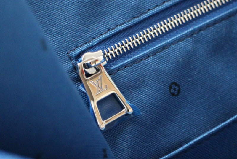Interior view of elevated classic women's handbag – women's premium purse