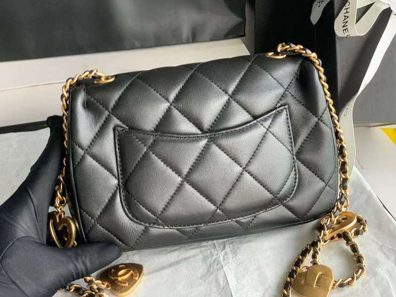 Zivas Charm Contemporary Flair Everyday Handbag (Everyday Luxury Essential) – Interior View