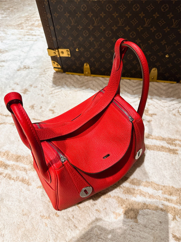 Everyday-Ready bag shown from front angle