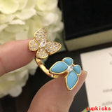 Angled view of Van Cleef & Arpels unisex jewelry piece