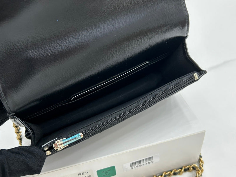  compact purse view 9