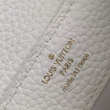Side profile of polished chic women's handbag – women's luxury accessory