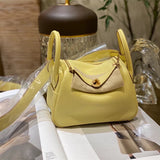  Elegant everyday bag front view 13