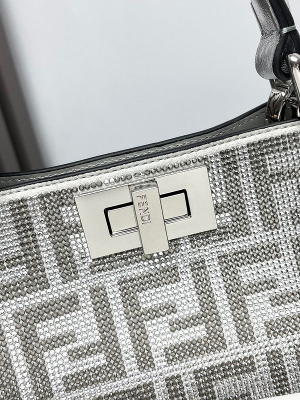 Ziva's Charm handbag – detail view (27cm*21cm*9.5cm)