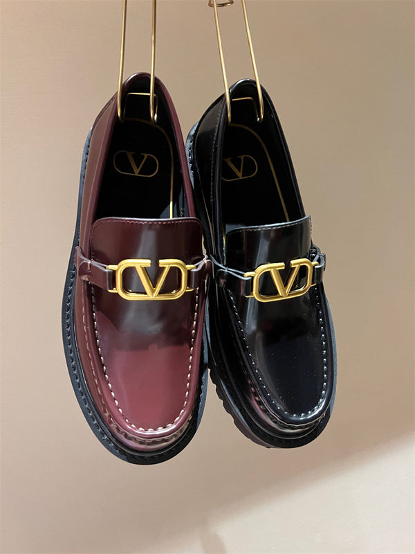 Side profile view of Valentino Garavani luxury piece style No.185