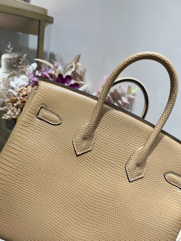  Contemporary structured bag carried on shoulder 10