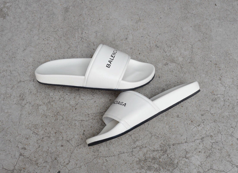 Zivas Charm Effortless Elegance Designer Sandals (Effortless Everyday Style) – Full Silhouette