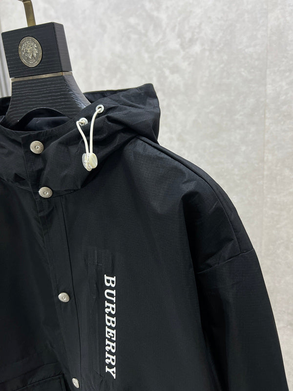 Three-quarter angle view of Burberry luxury piece style No.419