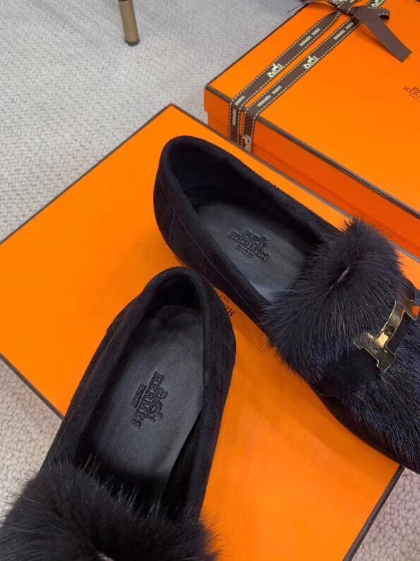 Hermes shoes Style 399 - full pair display (alternate angle)