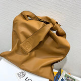 Ziva's Charm handbag – detail view (50cm*46cm*3cm)