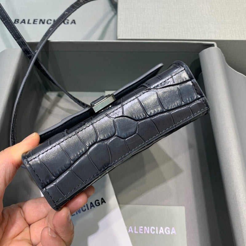 Timeless Premium PU Leather Handbag - Understated Luxury Look | Women's Everyday Carry Handbag #504 - hardware and detail close-up (image 5) of designer-inspired handbag