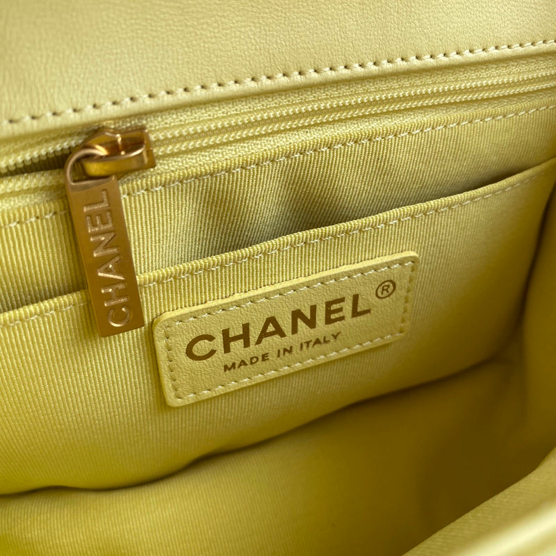 Zivas Charm Elevated Essentials Fashion Handbag (Versatile Style Statement) – Lifestyle Shot