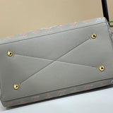 carryall bag interior and compartment view 9