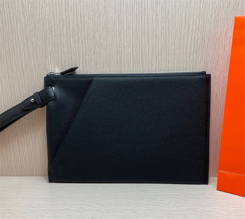  effortless crossbody bag detail view showing craftsmanship