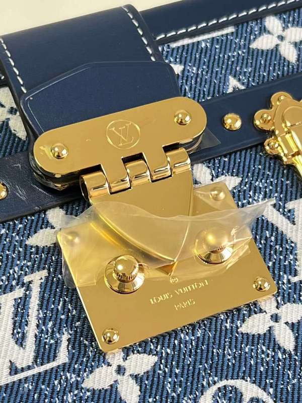 Top view of structured premium women's handbag – women's designer-style accessory