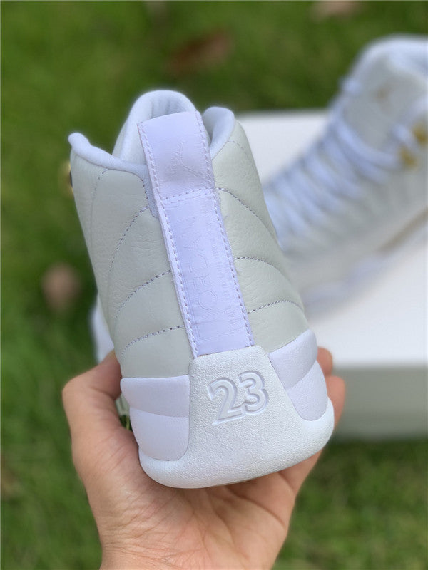Nike Men's & Women's Premium Athletic Sneakers — Style 043 angle view