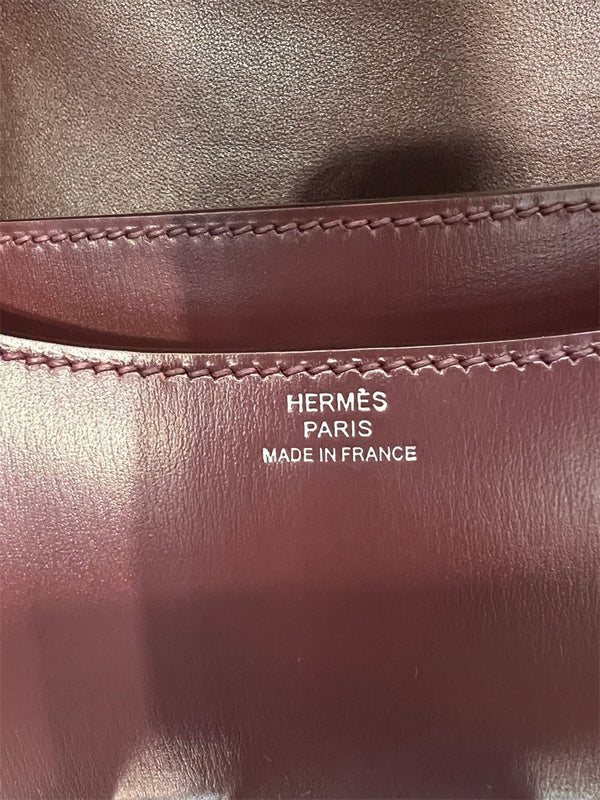 Clean-Lined bag shown from front angle