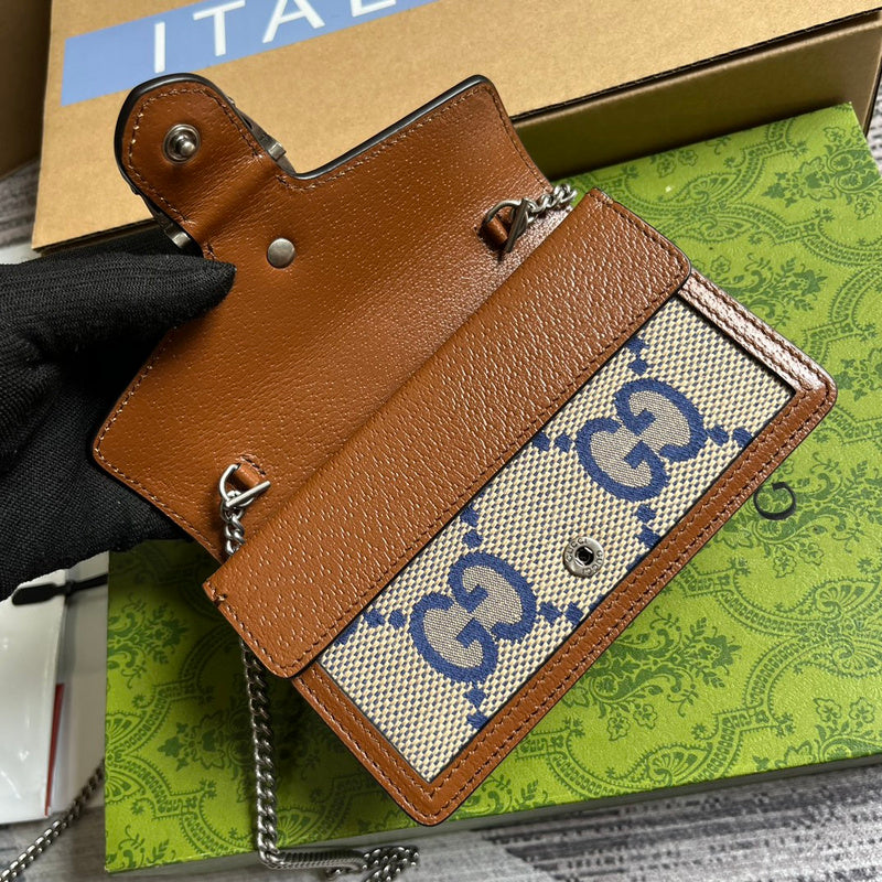 Interior view of modern sleek women's handbag – women's everyday handbag