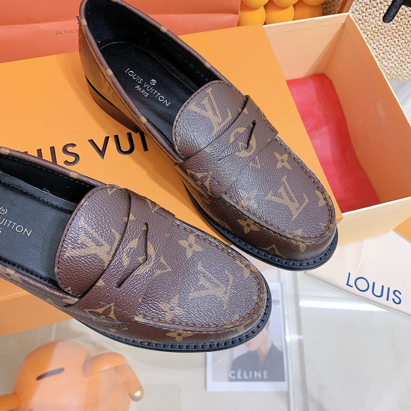 Louis Vuitton shoes Style 424 - sole and craftsmanship detail