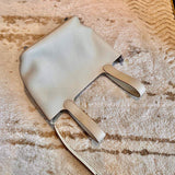  Tailored shoulder bag front view 7